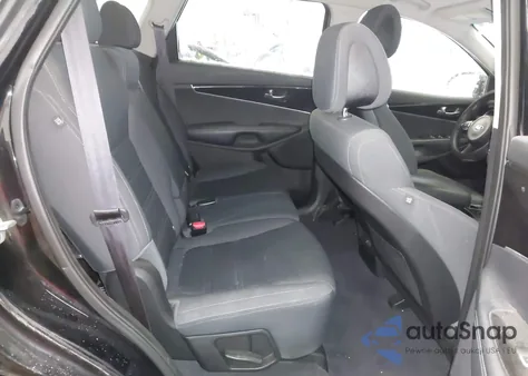 2016 Kia Sorento 2.4L L z USA, uszkodzony, nr VIN 5XYPG4A3XGG006337